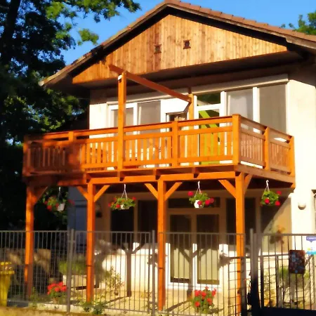 Toelgyfa Vendeghaz Gasthof Balatonszepezd
