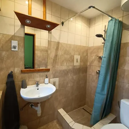 Toelgyfa Vendeghaz Penzion