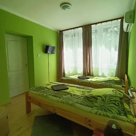 Toelgyfa Vendeghaz Penzion Balatonszepezd