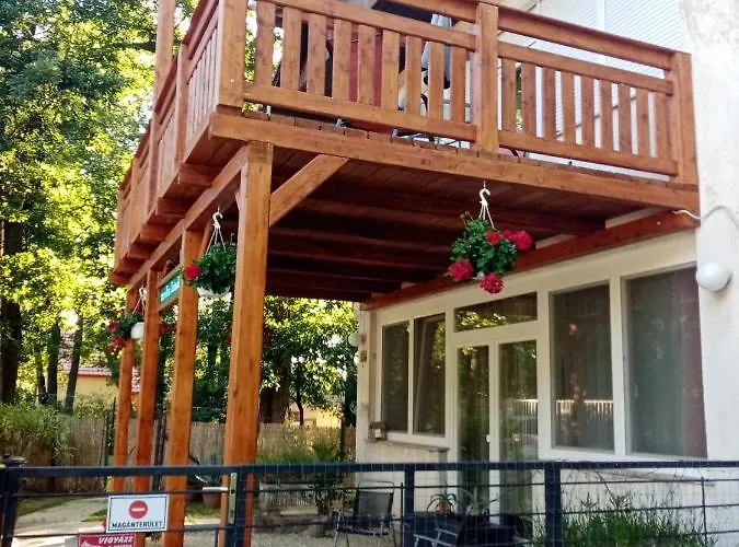 Toelgyfa Vendeghaz Pensionat Balatonszepezd