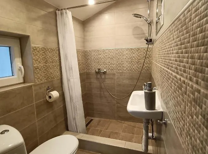 Toelgyfa Vendeghaz Guest house