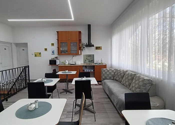 Toelgyfa Vendeghaz 3*